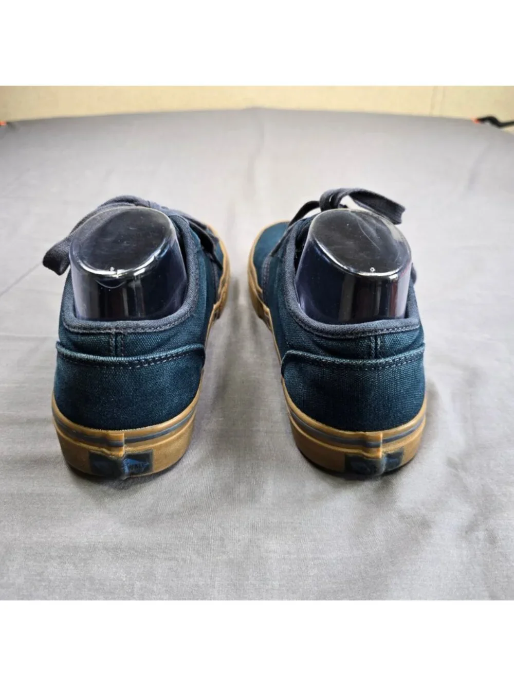 Vans 8.5 Mens Sneakers Navy Gum Low Top Lace Up Casual Canvas Shoes - Picture 7 of 10